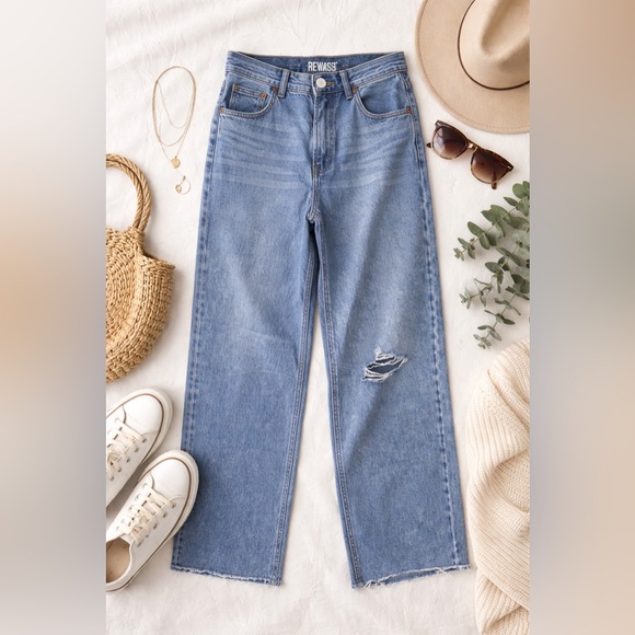 Rewash Denim - Rewash High Rise Distressed Straight Leg Jeans | Size 29